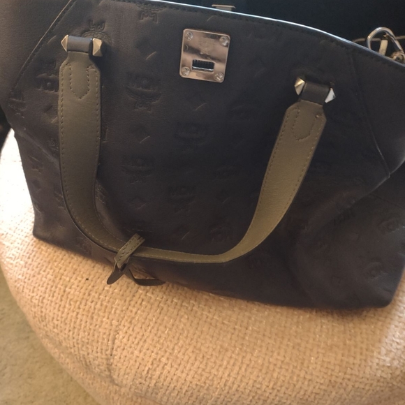 MCM - Picture 5 of 9